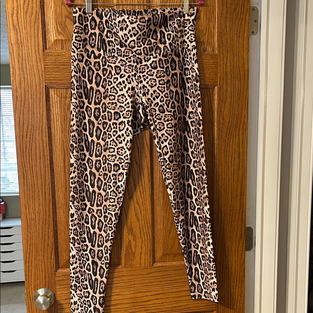 Onzie Leopard Print Leggings
